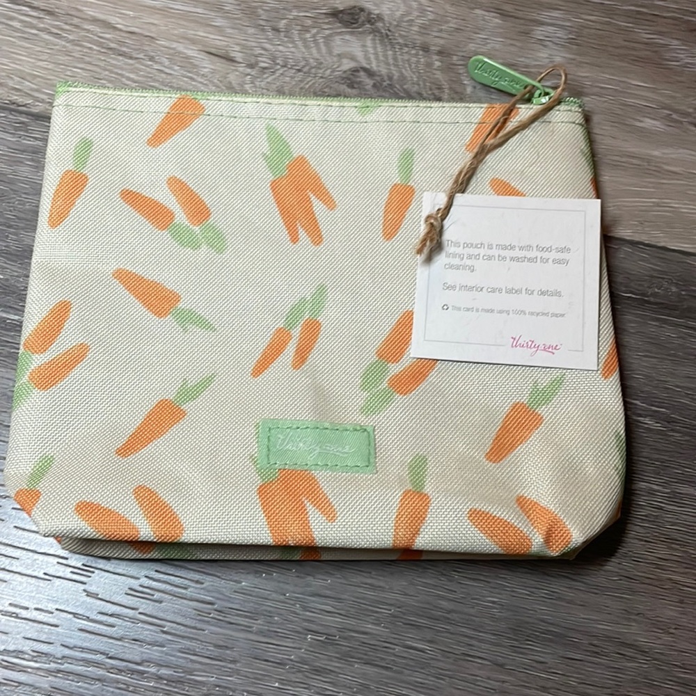 Thirtyone New snack and go pouch in fun carrot print